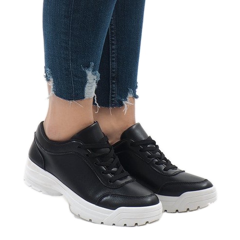 Mustat urheilukengät 6255