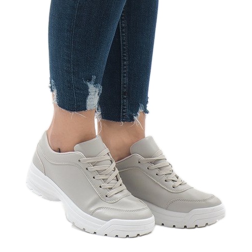 Harmaat urheilukengät 6255