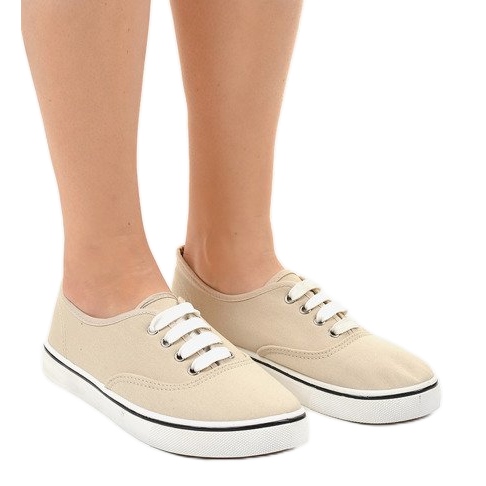 7-4K913B beige lenkkarit