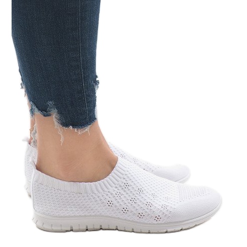 Valkoiset urheilukengät B111-13 valkoinen