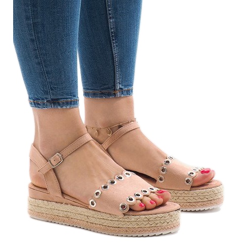 Vaaleanpunaiset sandaalit 99-46 vaaleanpunainen