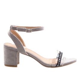 Harmaat sandaalit mokkanahalla S-7347 beige Harmaat sandaalit mokkanahalla S-7347 beige