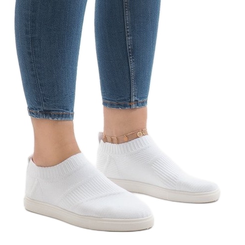 Valkoiset BA77 -urheilukengät valkoinen