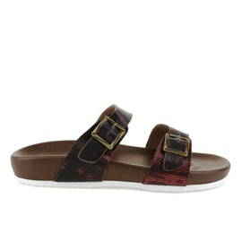 Punaiset ja ruskeat tohvelit soljella GA735 punainen