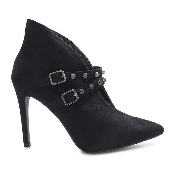 Mustat saappaat tikkukorkolla Karine