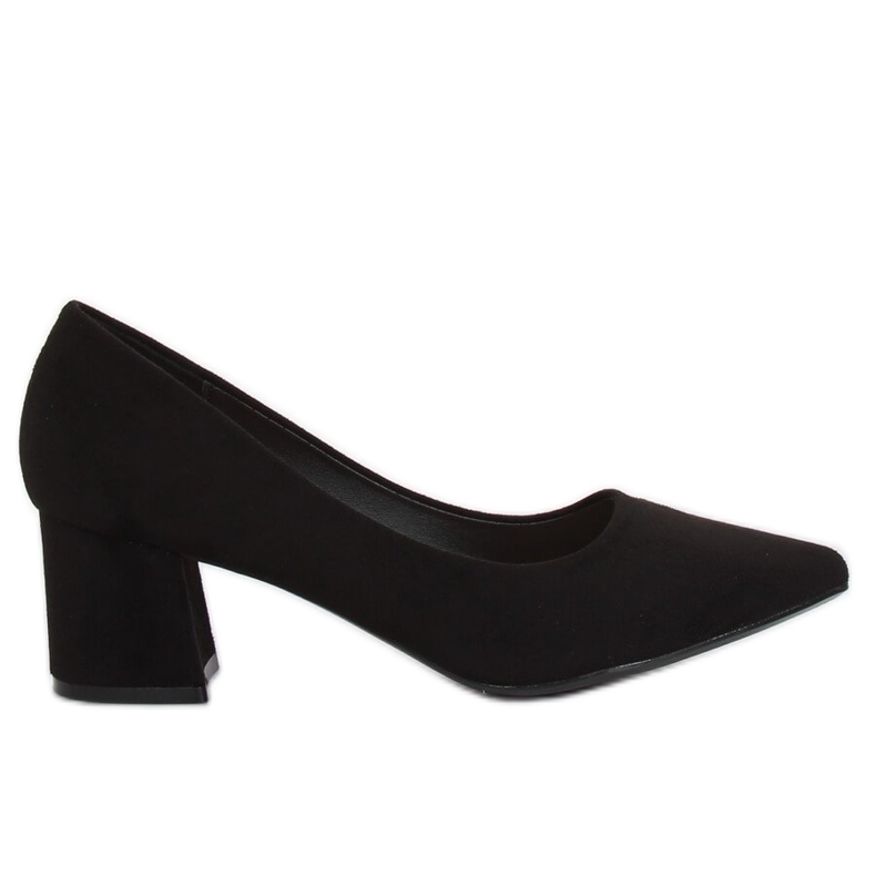 Mustat pumput, leveät korot KJ-10 Musta