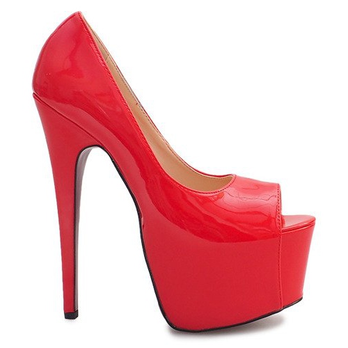 Korkeat lakatut nastat D913 -punaisella alustalla punainen