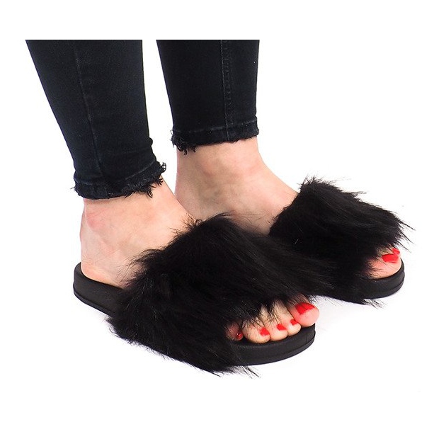 Tossut turkiksella HN51-4 musta