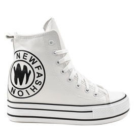 Valkoiset kiilakengät W09 valkoinen