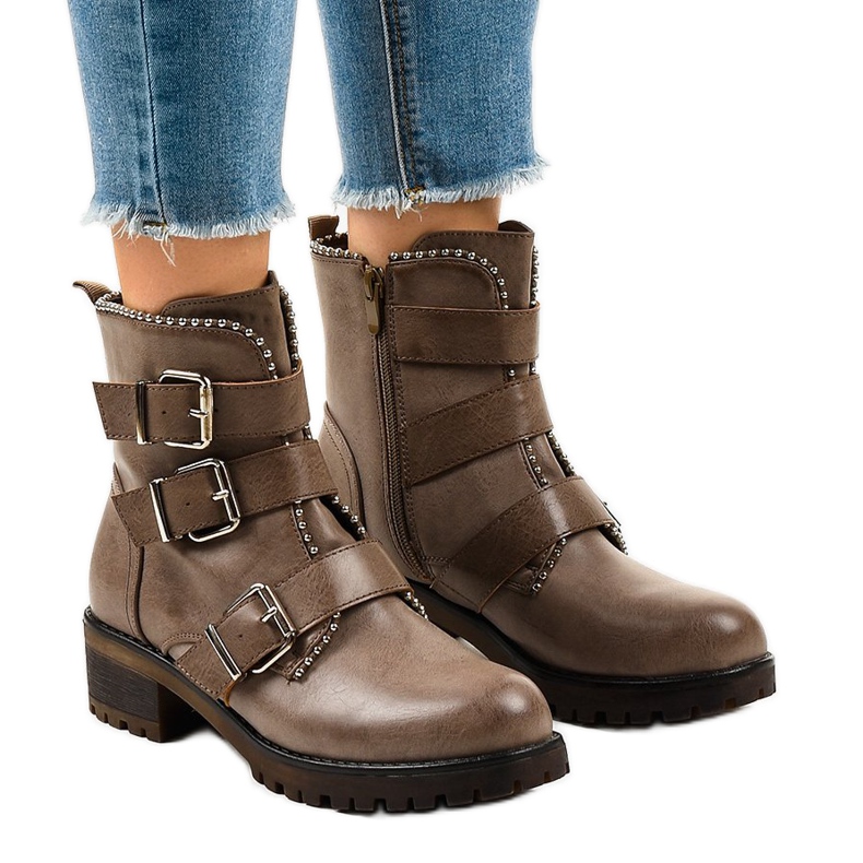 Vihreät naisten saappaat massiivisella C569 -pohjalla