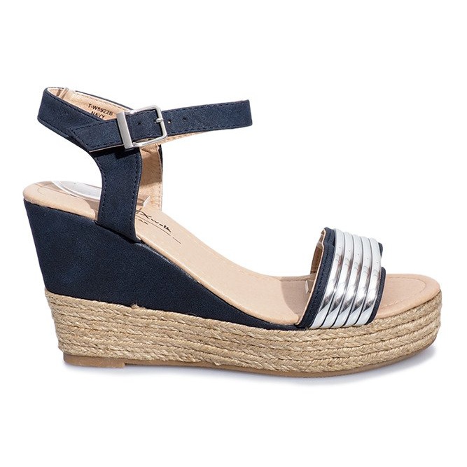 Mustat sandaalit herkällä Glam Shine -kiilokorolla laivastonsininen