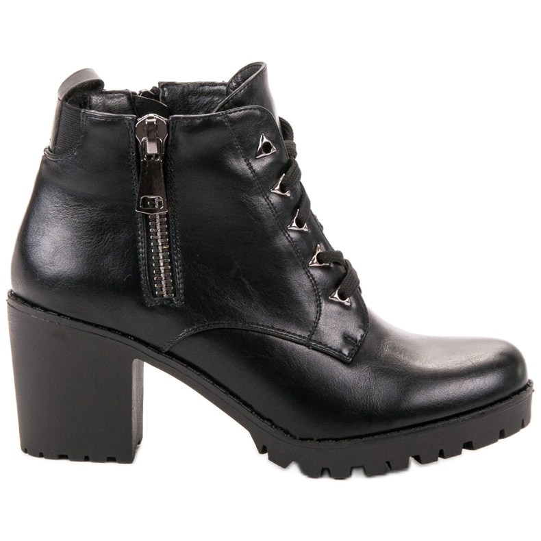 Vinceza Matalat saappaat baarissa musta