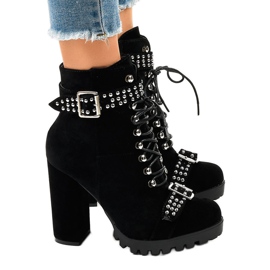 Mustat mokkanahkaiset nilkkurit LS5071 -pylväässä