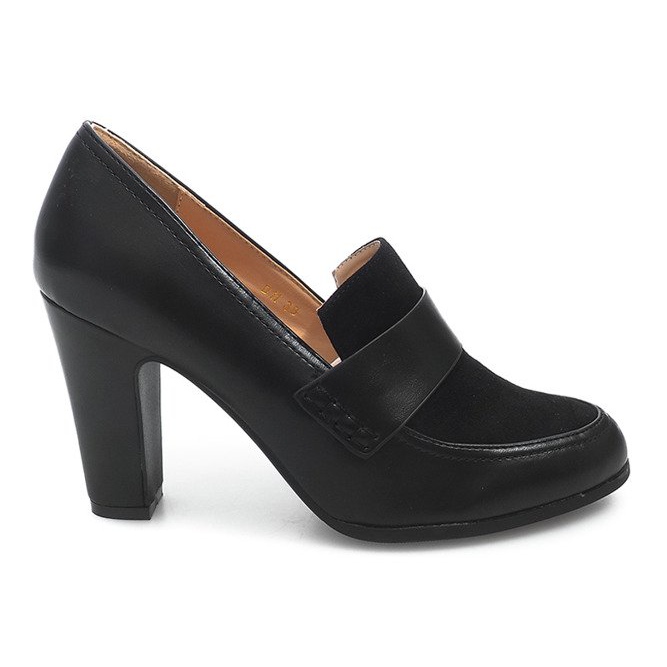 Kengät baarissa D11 musta