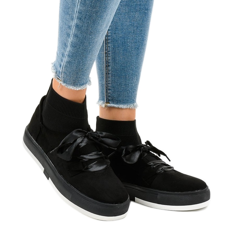 Mustat lenkkarit CH-95 nauha