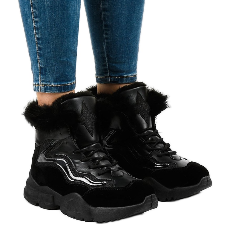 Mustat eristetyt lenkkarit LS-2062