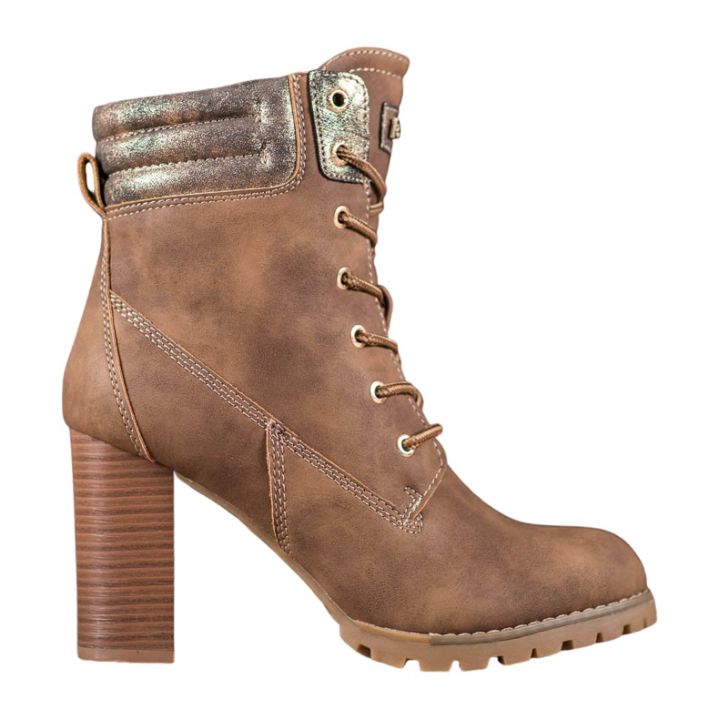 SDS Pitsitossut postissa ruskea