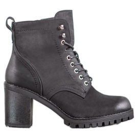 M.Daszyński Pitsitossut postissa musta M.Daszyński Pitsitossut postissa musta