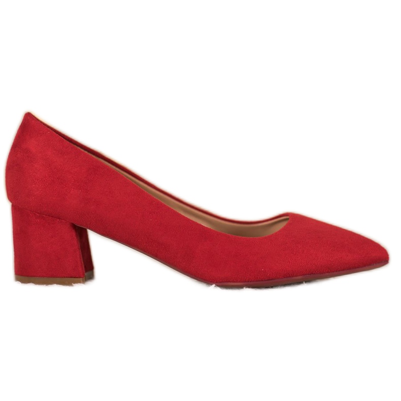 Fama Pumput pylväässä punainen