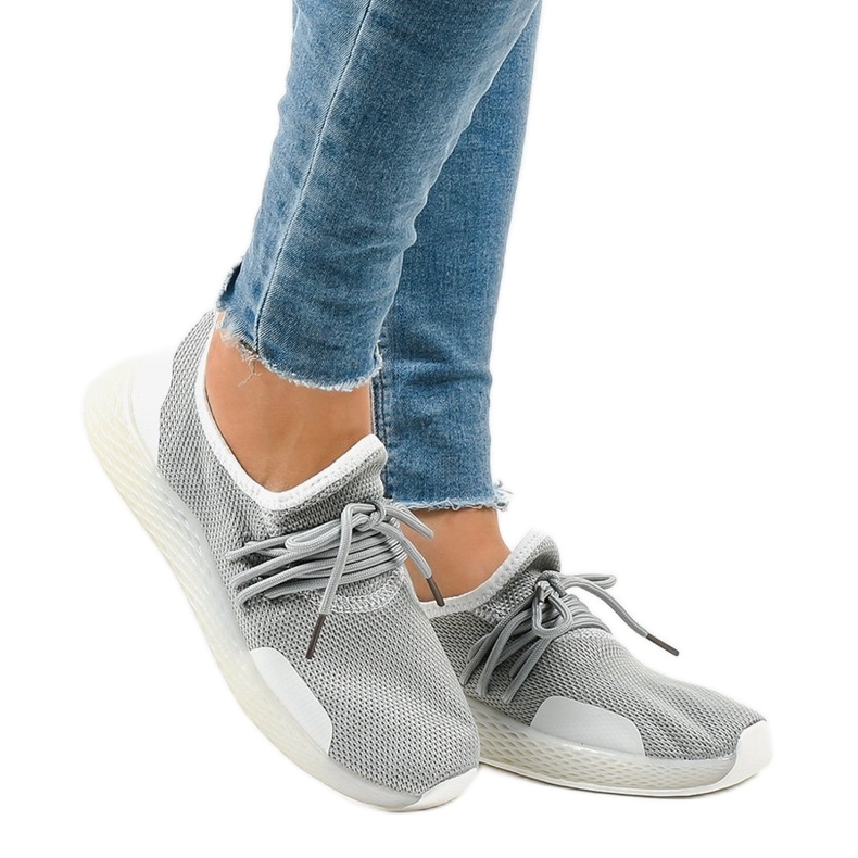 Harmaat naisten urheilukengät B-6851