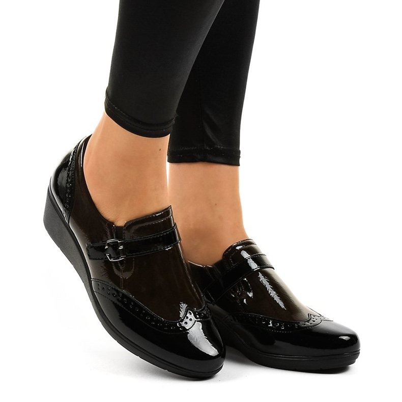 Mustat kiilakengät 7-9021 ruskea