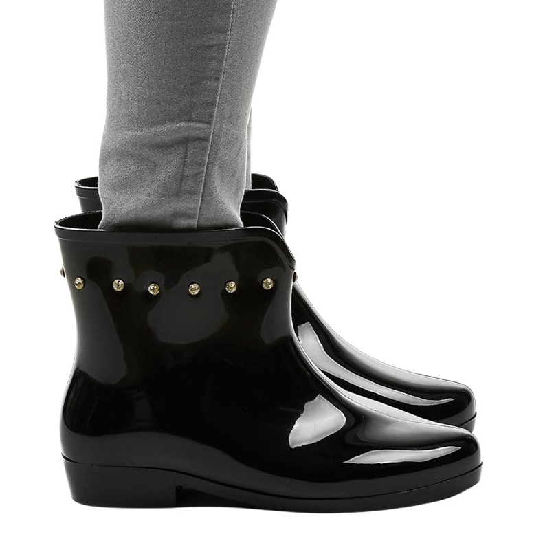 Musta lyhyt galoshes, jossa kuutiomainen zirkonia SD97E-1
