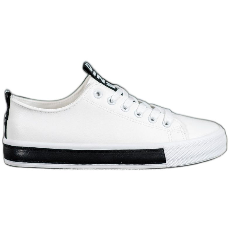 Bestelle Siistit urheilukengät valkoinen musta