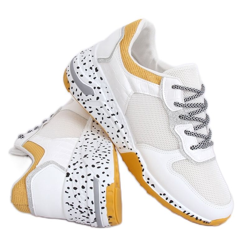 Valkoiset YL-22 keltaiset urheilukengät valkoinen