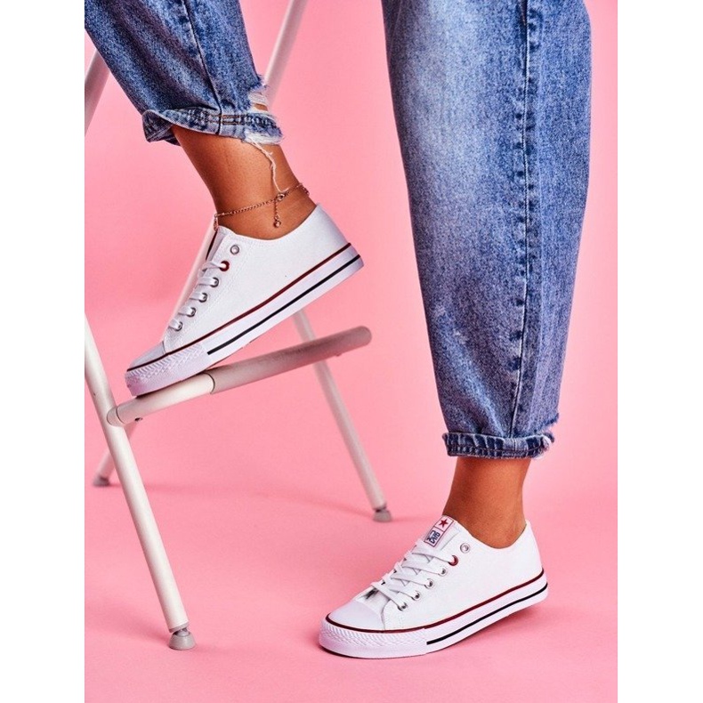 EVE Naisten valkoiset lenkkarit 8SP30-4723 valkoinen