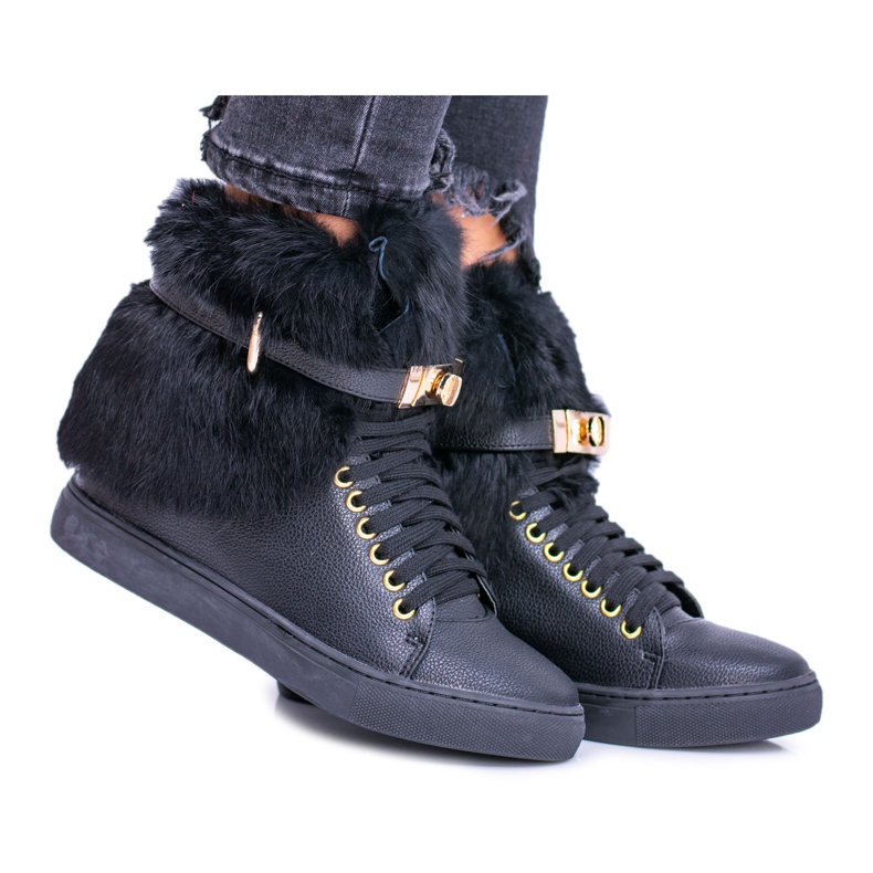 Lu Boo -mustat saappaat luonnollisella Gisele -turkilla