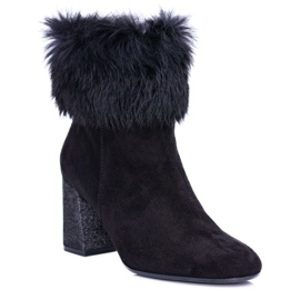 Naisten mustat mokkanahkaiset jossa Laura Messi 1689 Fur