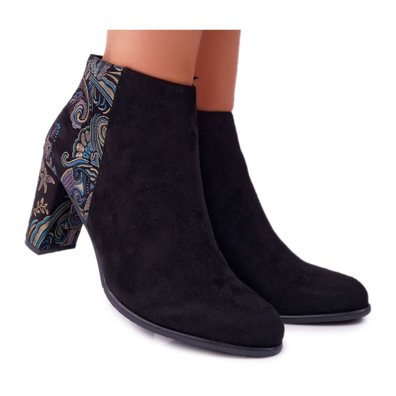 Sergio Leone mustat saappaat postitse Folk Eros Flowers