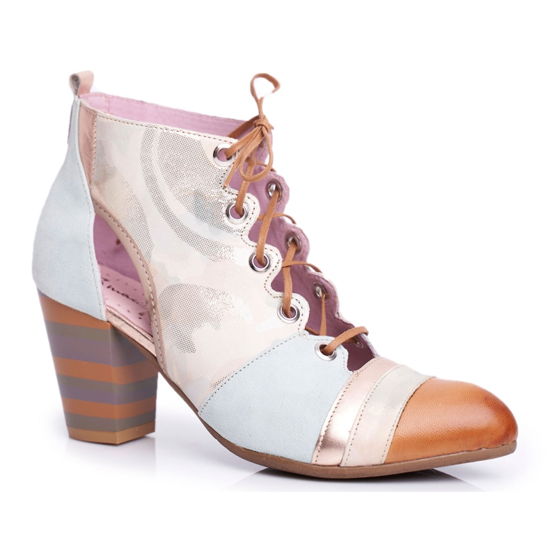 Naisten saappaat kantapäällä Nahka Maciejka Spring 03938-04 beige monivärinen vihreä