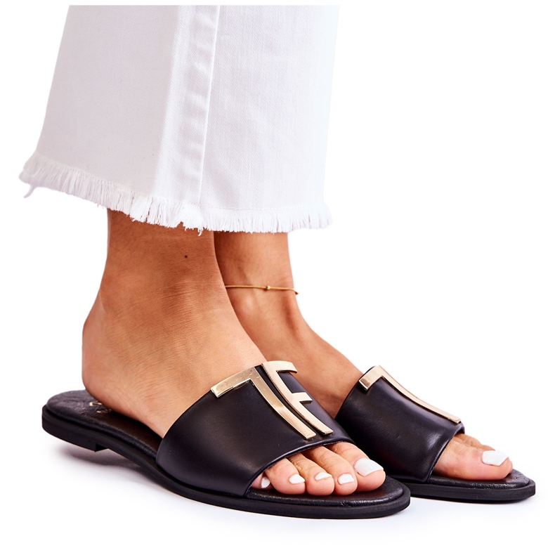 Tyylikkäät naisten tohvelit, musta Nicole Dilmah