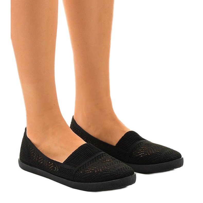 Mustat CB1711 avoimet lenkkarit