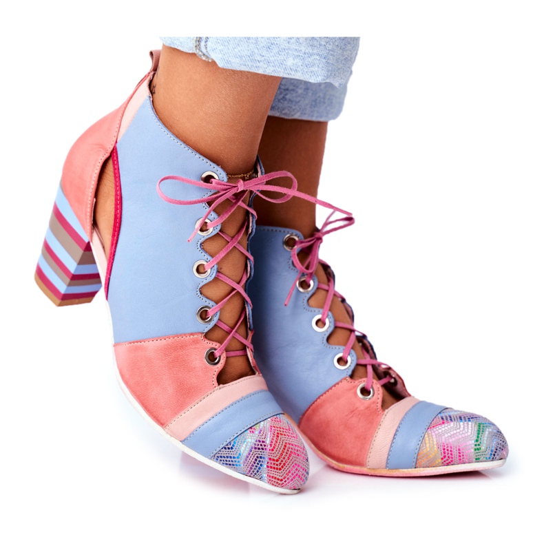 Naisten saappaat kantapäällä Nahka Maciejka Spring 03938-15 sininen vaaleanpunainen