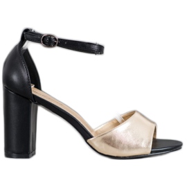 Small Swan Klassiset sandaalit baarissa musta keltainen