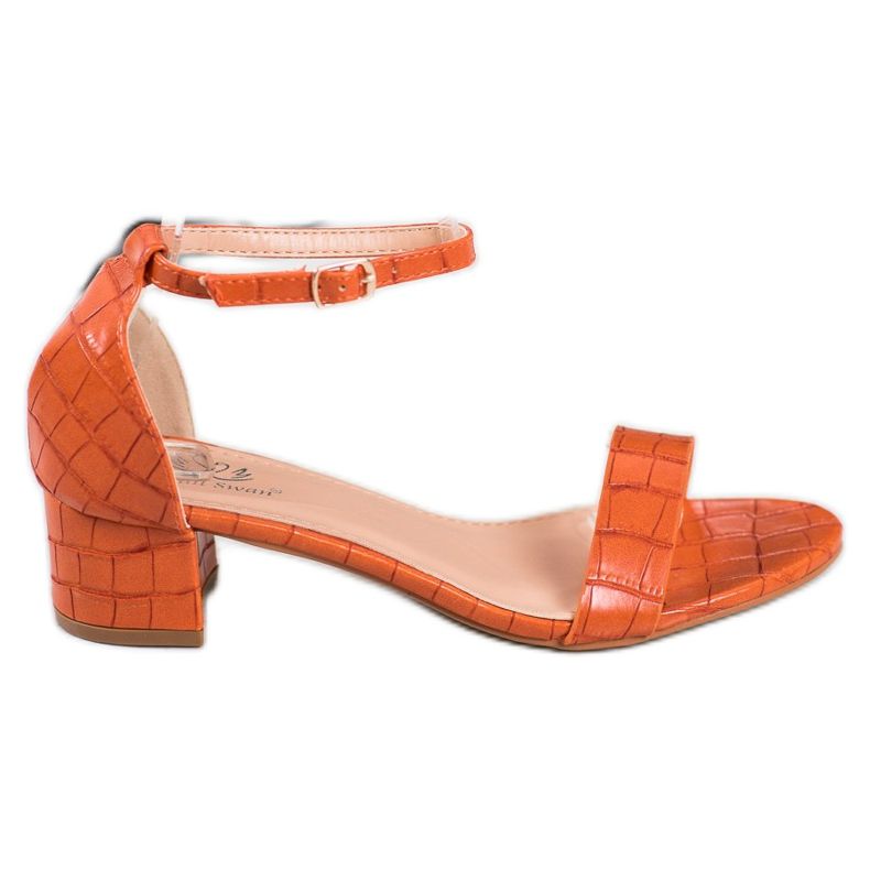 Small Swan Mukavat sandaalit matalalla pylväällä oranssi Small Swan Mukavat sandaalit matalalla pylväällä oranssi