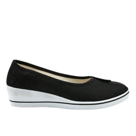 Mustat lenkkarit kiiltävät kiilakengät K-1-002