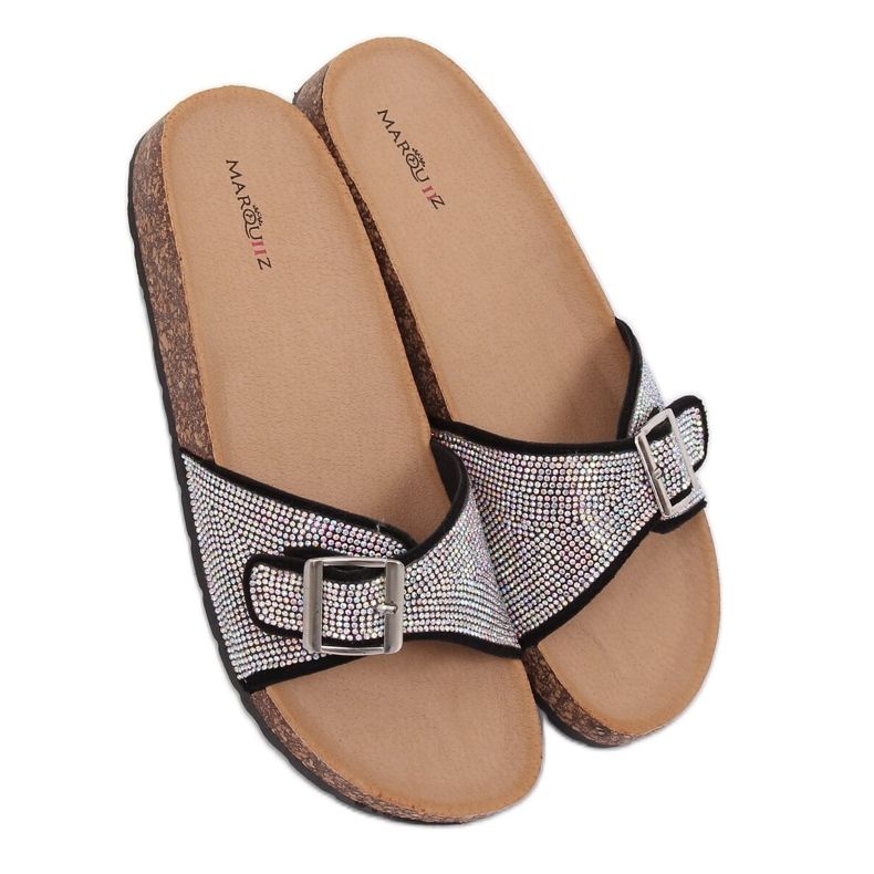 Mustat tossut kivillä L-1032 Musta