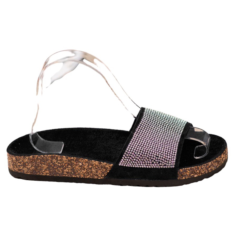 Bona Tossut, joissa on kuutiometriä musta