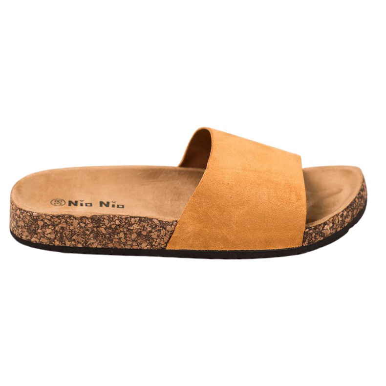 Nio Nio Klassiset tossut alustalla ruskea