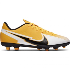 Nike Mercurial Vapor 13 Club FG / MG Jr AT8161 801 jalkapallokengät keltainen keltainen