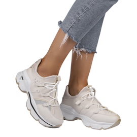 Beige Lycra -lenkkarit C947