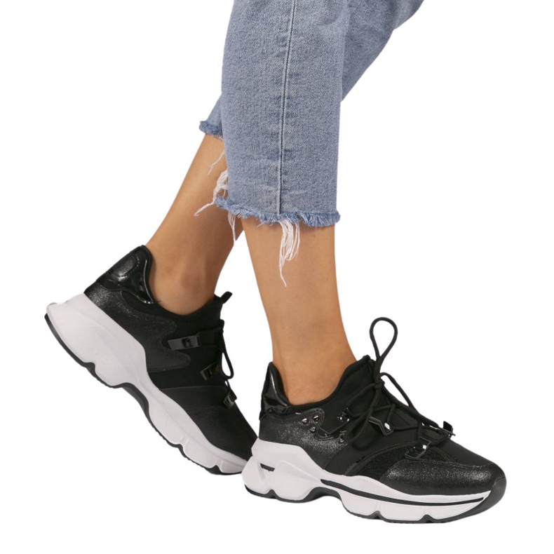 Mustat Lycra -lenkkarit C947