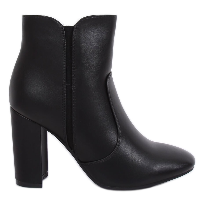 Musta 1436 Mustat korkokengät