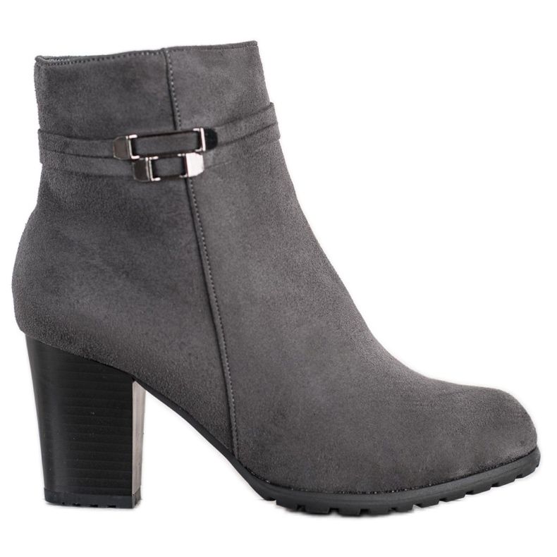 Goodin Harmaat saappaat, joissa koristeellinen vyö