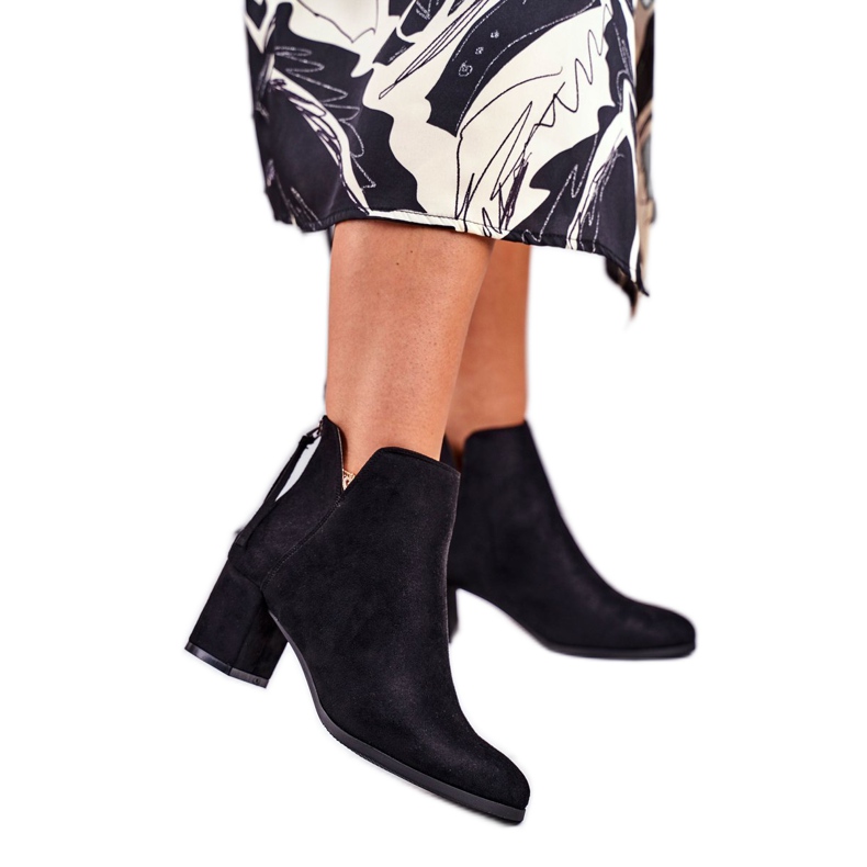 Vinceza Naisten saappaat kantapäässä Mokkanahka Mimosa musta