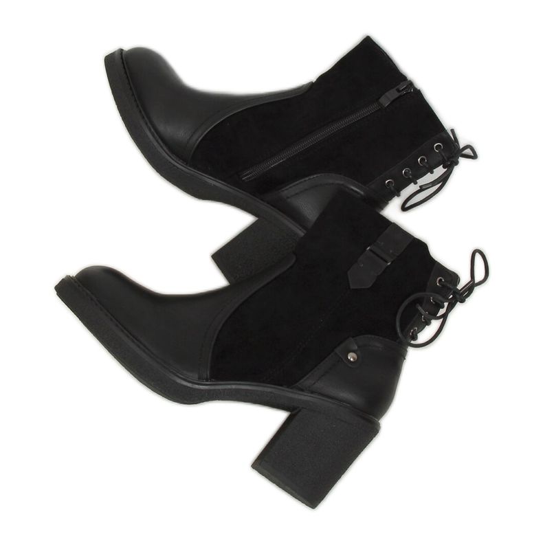 Mustat saappaat leveillä korkoilla H8116 Musta