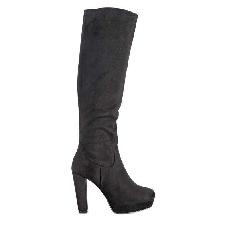 Sergio Leone Saappaat alustalla musta